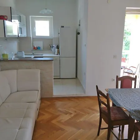House Сплит