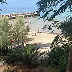 House سبليت