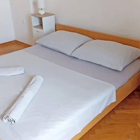 House 아파트 *