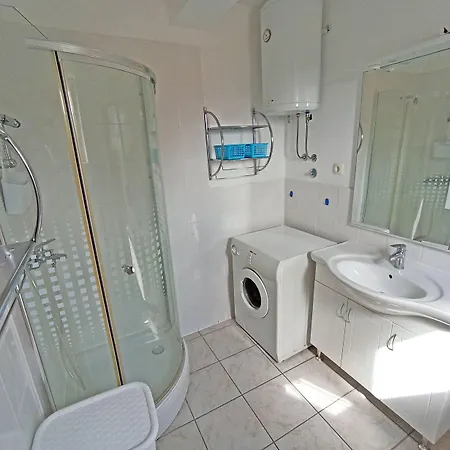 House Apartment *