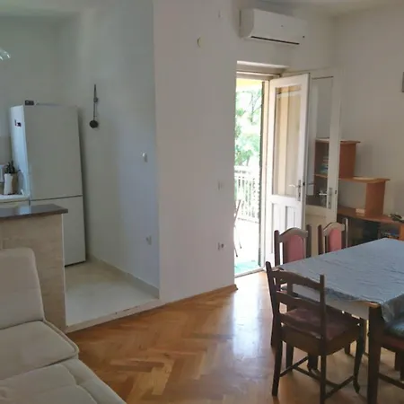 House Apartmán *