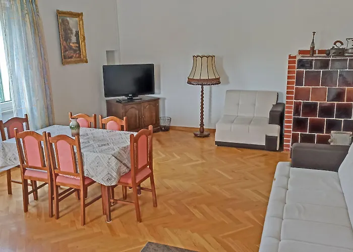 아파트 House 스플리트